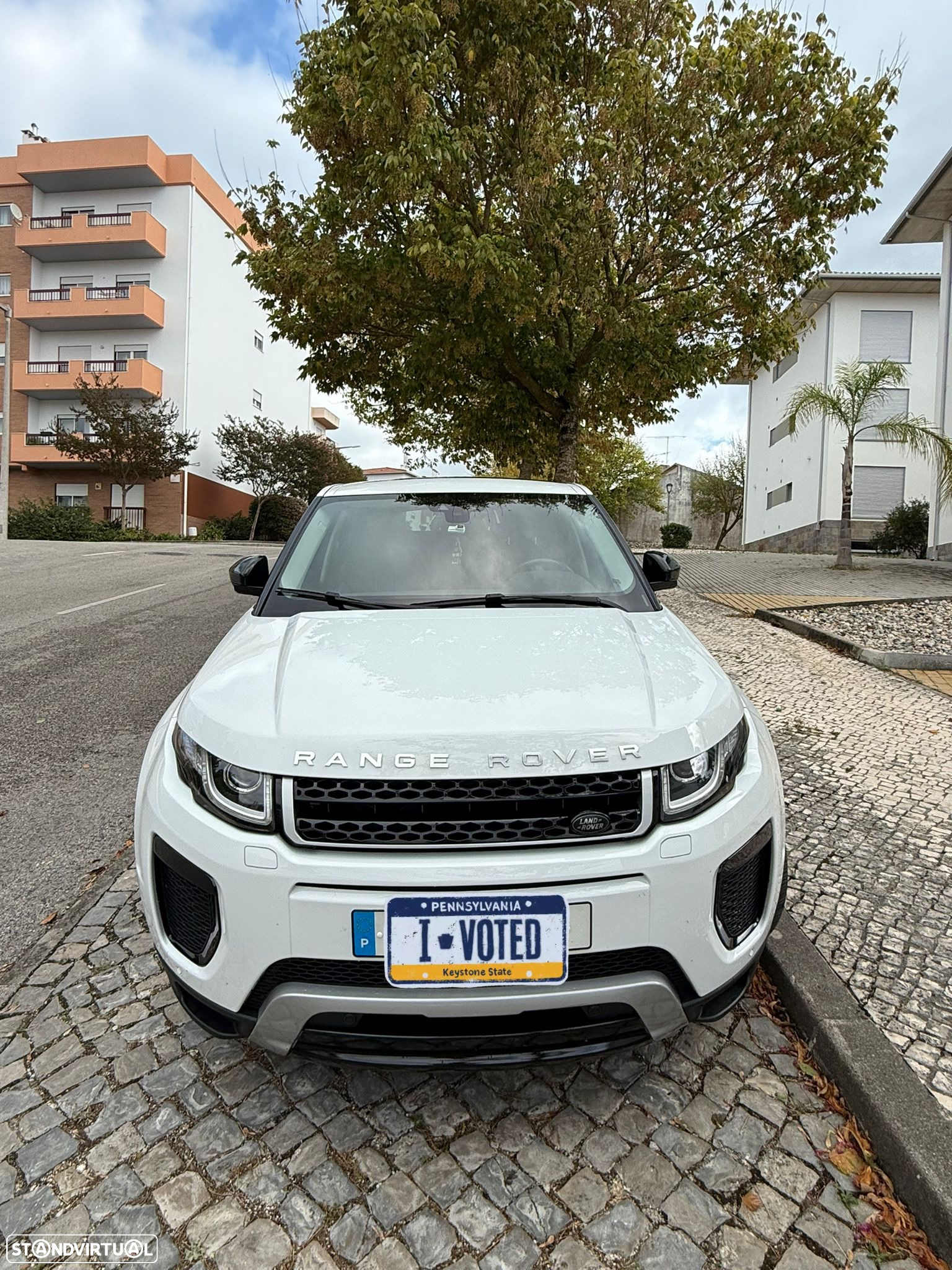 Land Rover Range Rover Evoque 2.0 D150 AWD R-Dynamic HSE Auto - 5
