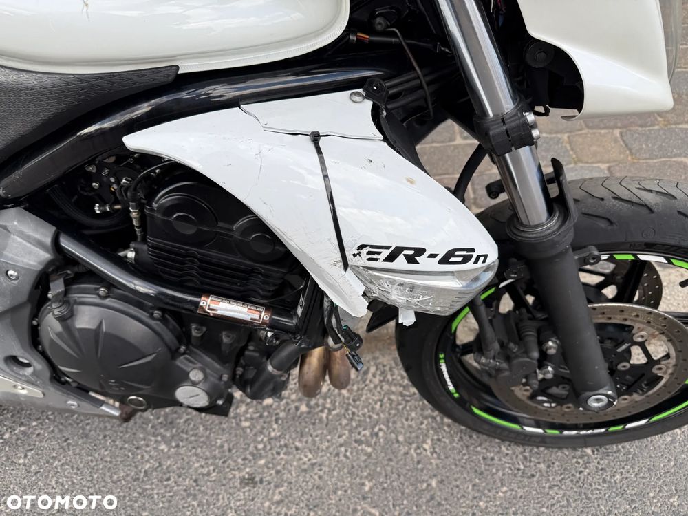 Kawasaki ER - 24