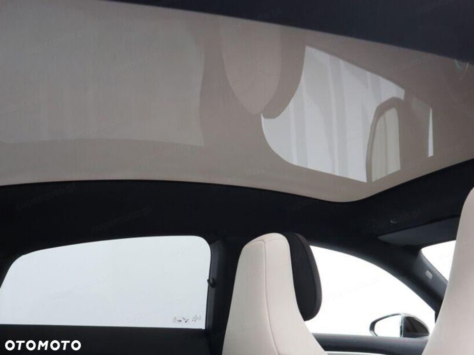 Mercedes-Benz CLA 180 mHEV 8G-DCT - 13