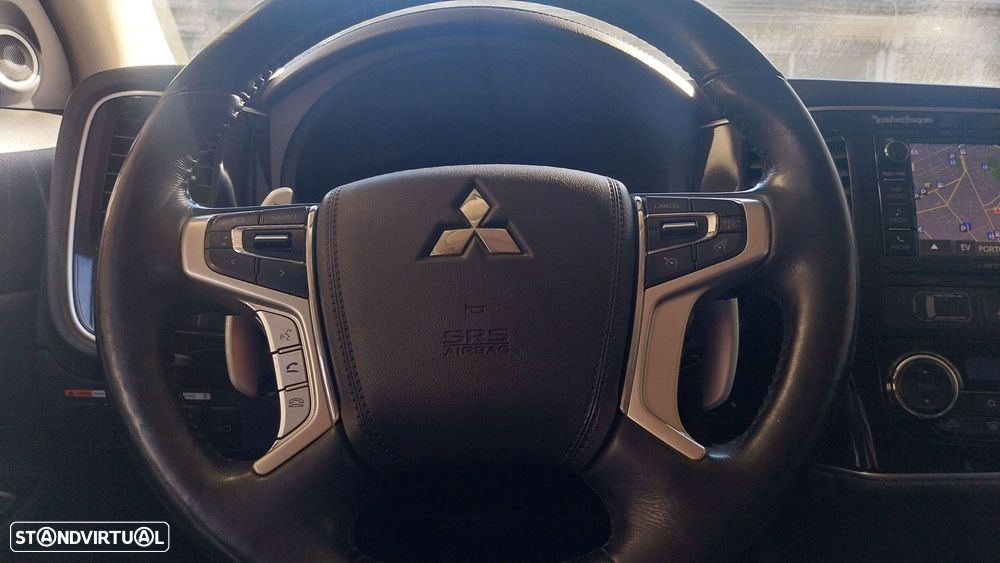 Mitsubishi Outlander 2.0 Intense Navi - 6