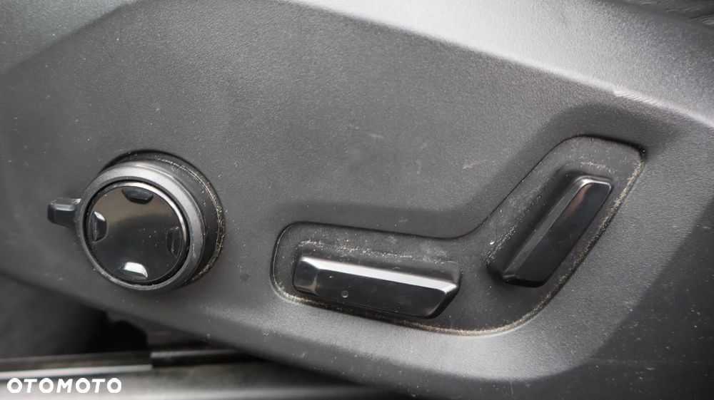 Volvo XC 90 T8 AWD Plug-In Hybrid R-Design 7os - 18