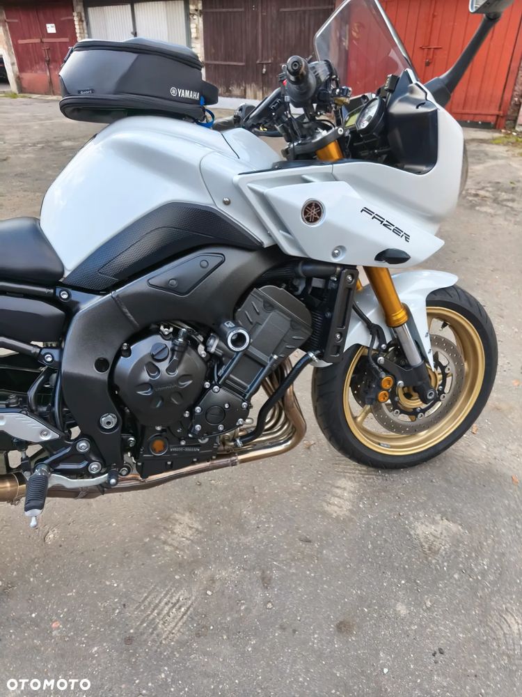 Yamaha FZ8 - 9