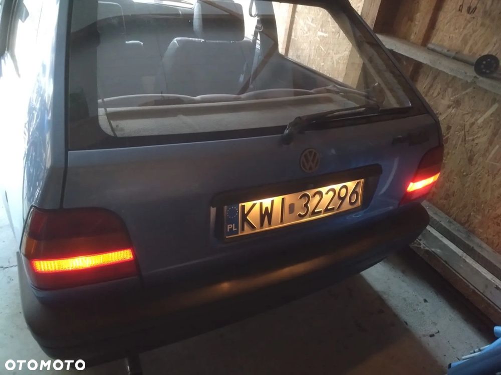Volkswagen Polo Coupe 1.3 CL - 17
