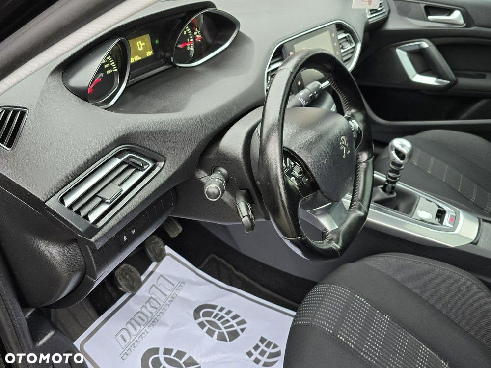 Peugeot 308 - 19