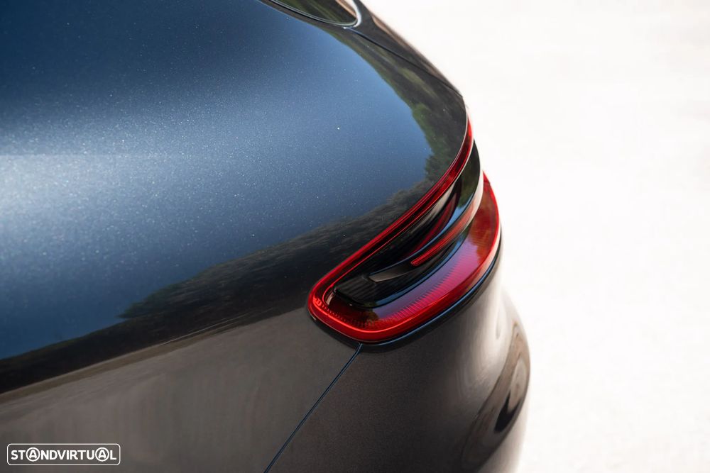 Porsche Macan Turbo - 16