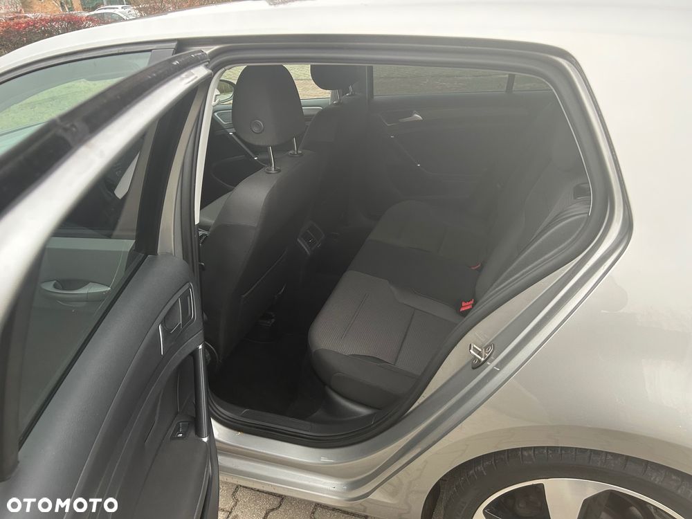 Volkswagen Golf 1.5 TSI BMT Comfortline - 17