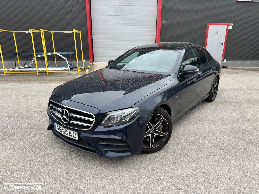 Mercedes-Benz E 300 de AMG Line - 1
