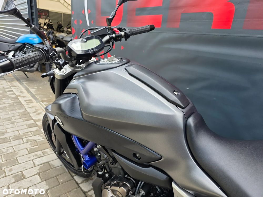 Yamaha MT - 9