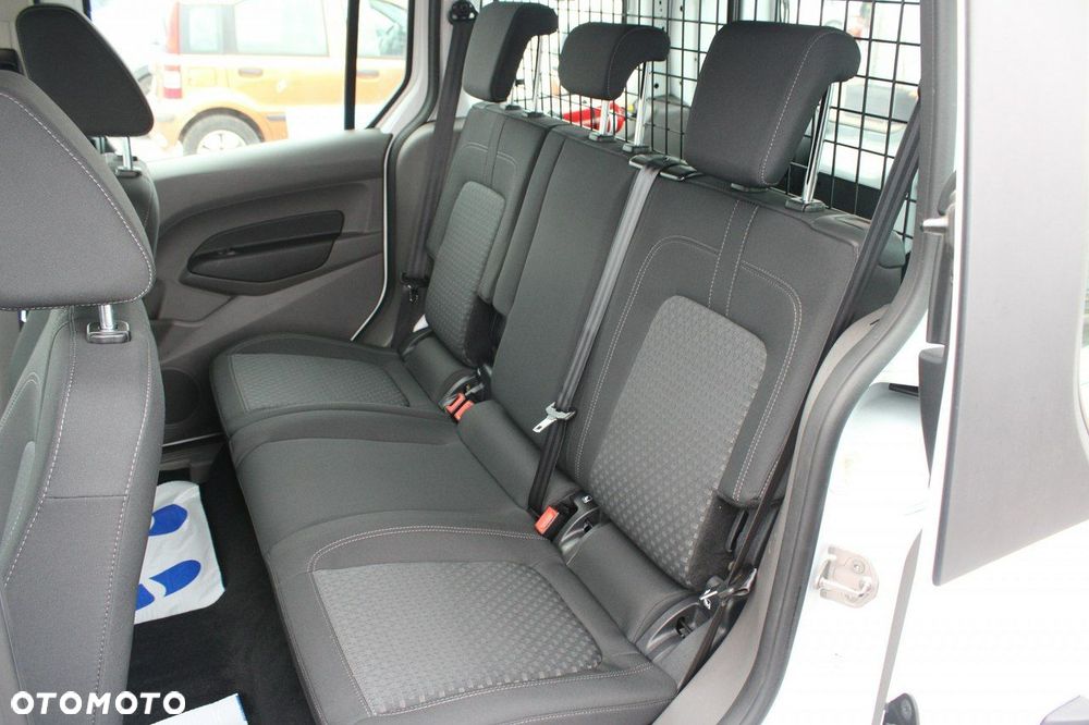 Ford Transit Connect - 14