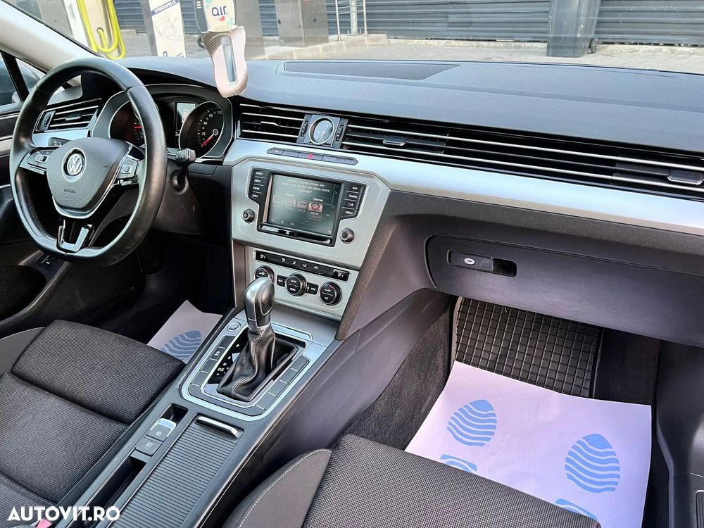 Volkswagen Passat Variant 2.0 TDI DSG (BlueMotion Technology) Comfortline - 13