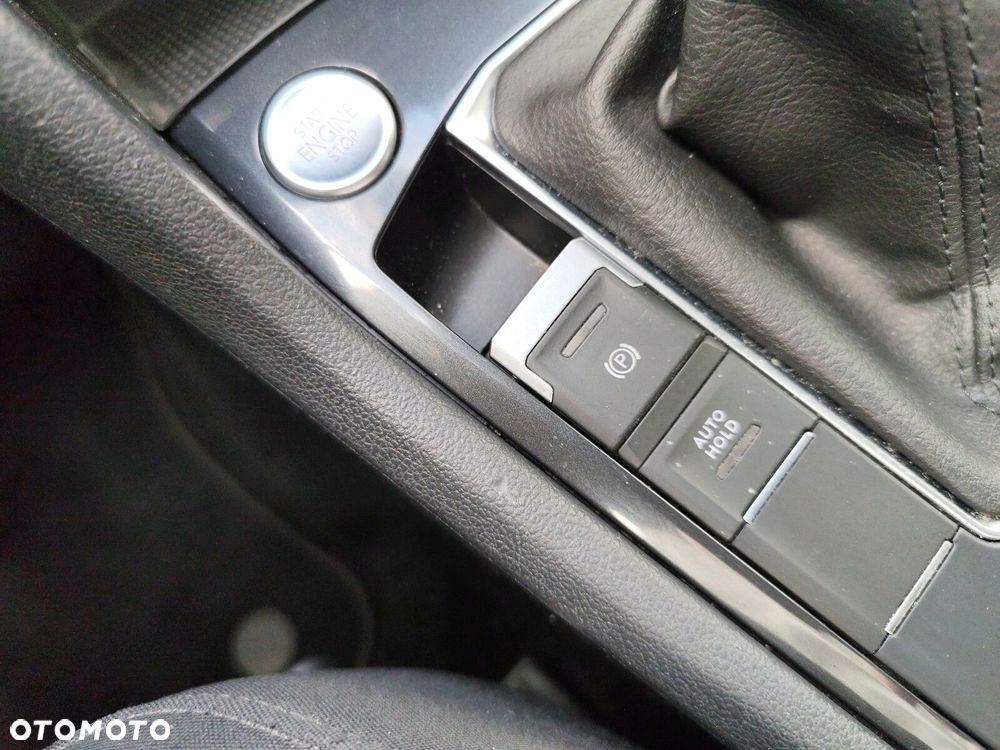 Volkswagen Tiguan - 25