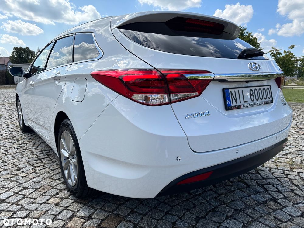 Hyundai i40 Kombi 2.0 Automatik Family+ - 10