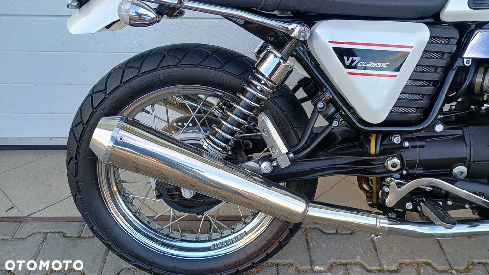 Moto Guzzi V7 - 28