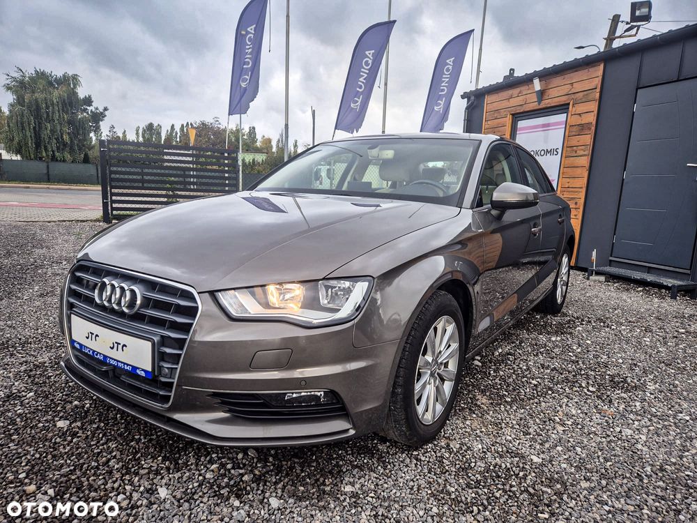 Audi A3 Limousine 1.6 TDI Sport - 1