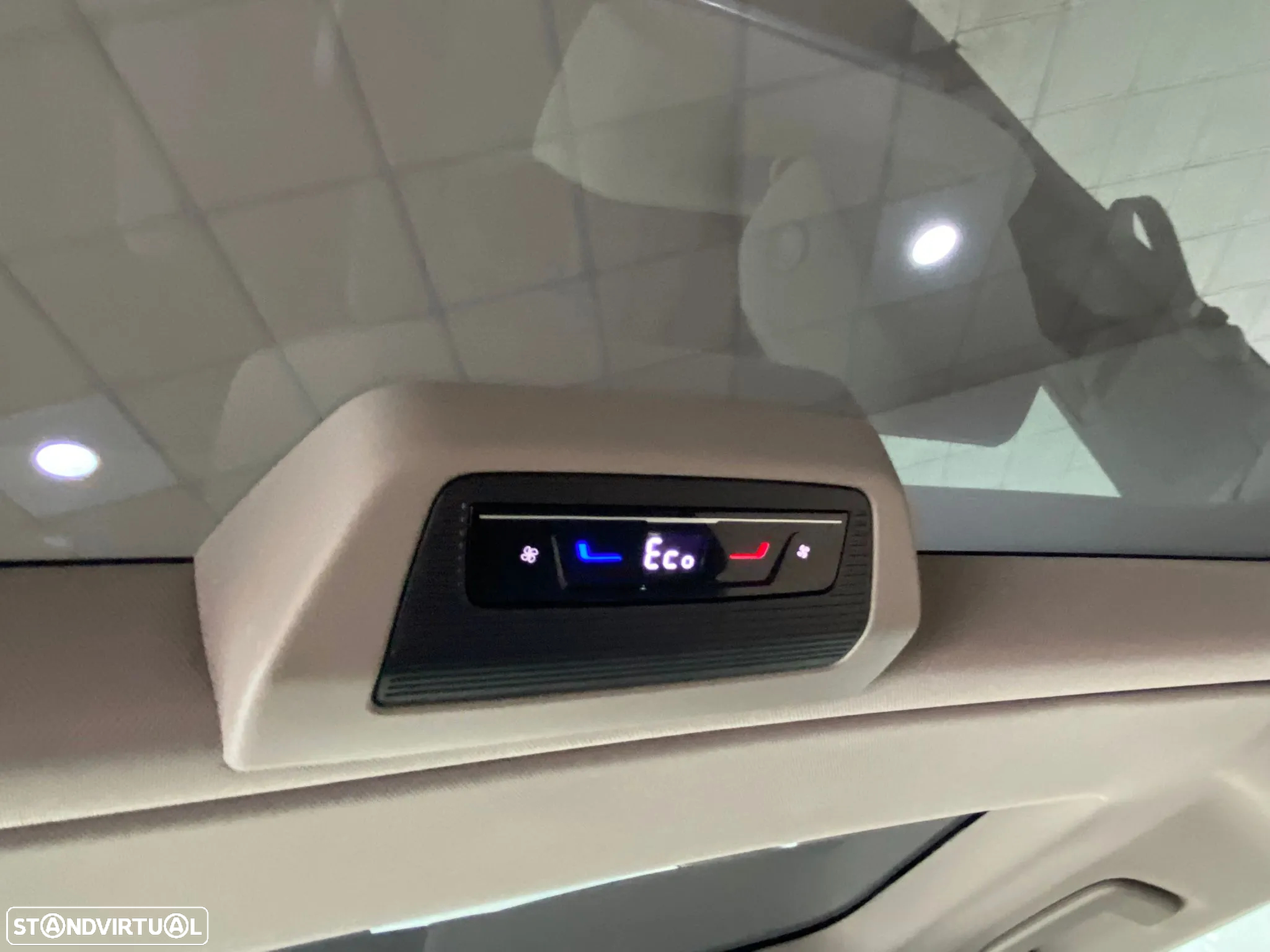 VW Multivan 1.5 TSI e-Hybrid Life DSG - 27