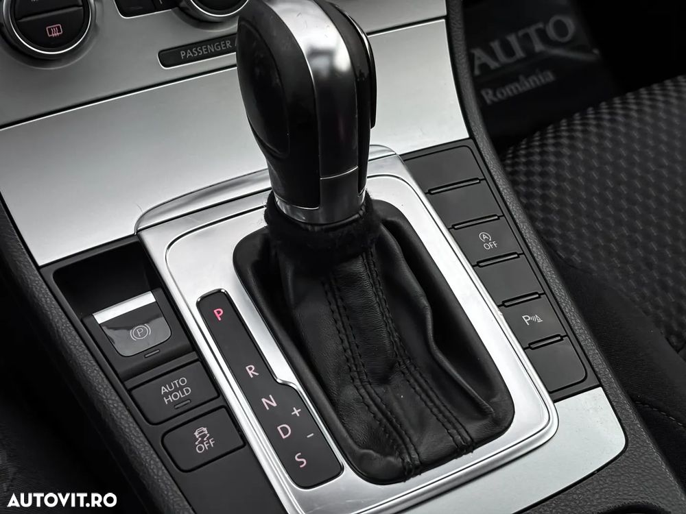 Volkswagen Passat - 16