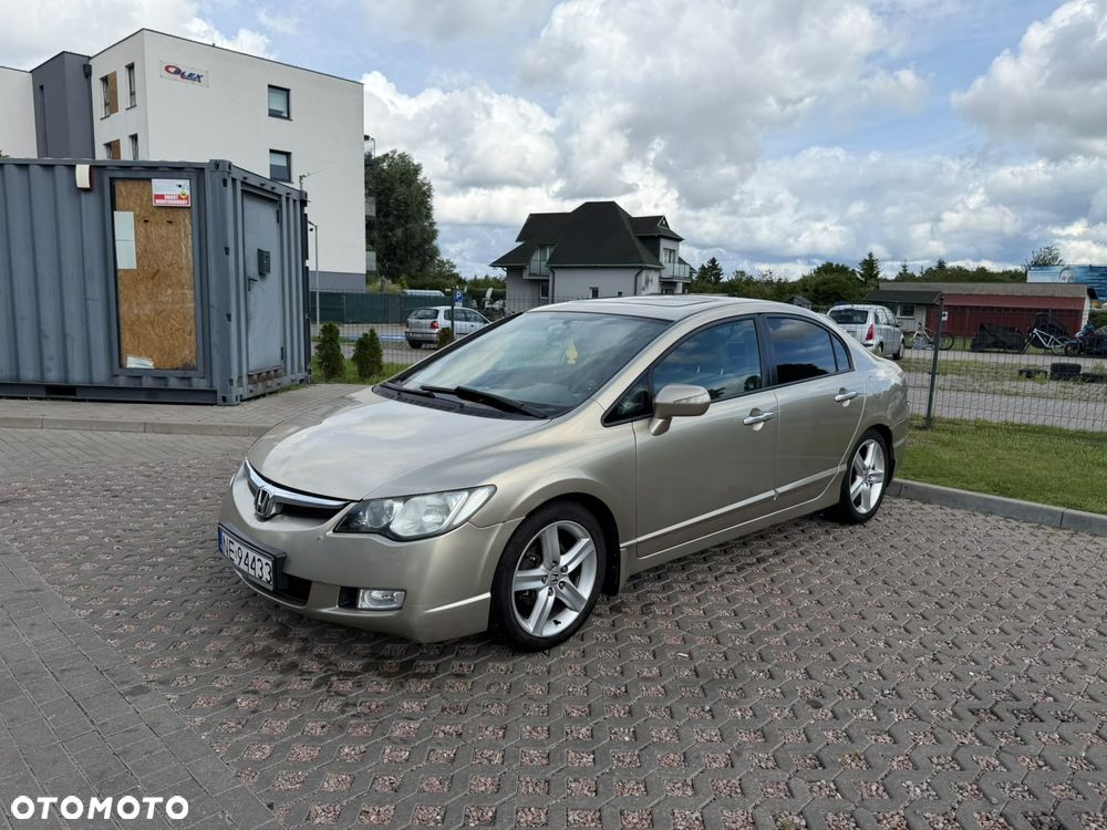 Honda Civic 1.8 Executive - 11