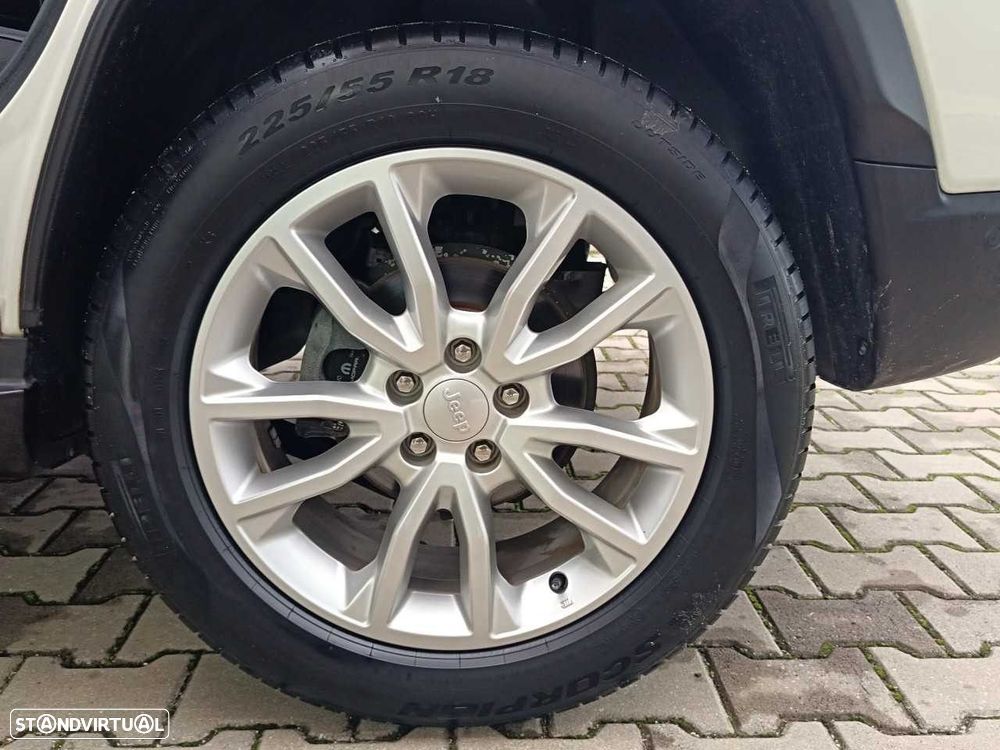 Jeep Compass 1.3 T Limited DCT - 19