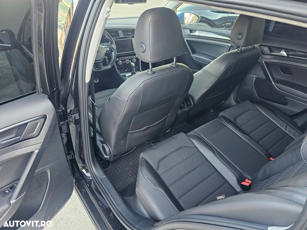 Volkswagen Golf 2.0 BlueTDI DSG Highline - 11