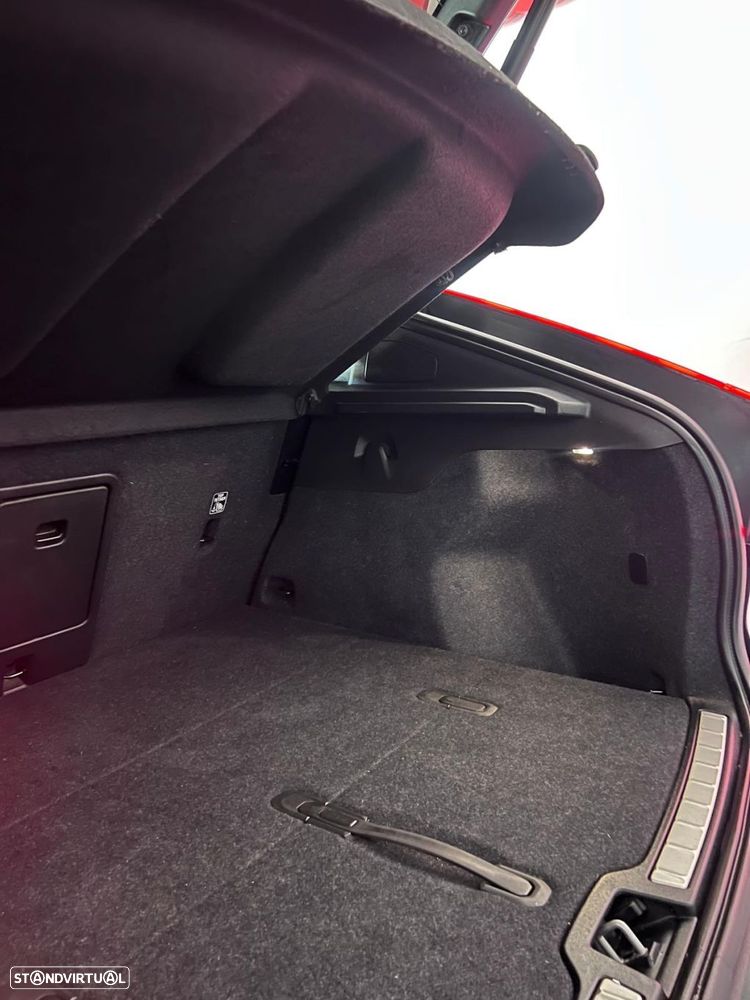 Volvo C40 Recharge Plus - 32