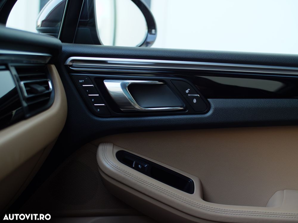 Porsche Macan - 21