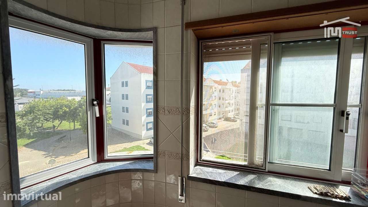 Apartamento T3 2ºandar, Arrecadação, Varandas, Suite, Boas Áreas - ... - Grande imagem: 3/20