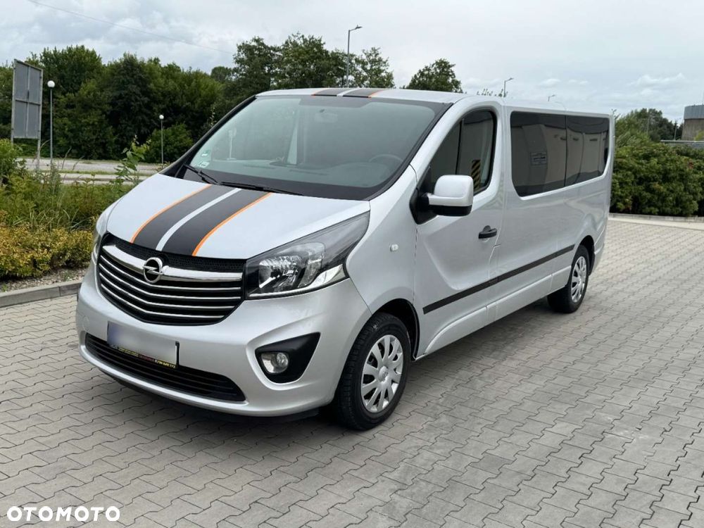 Opel Vivaro - 24