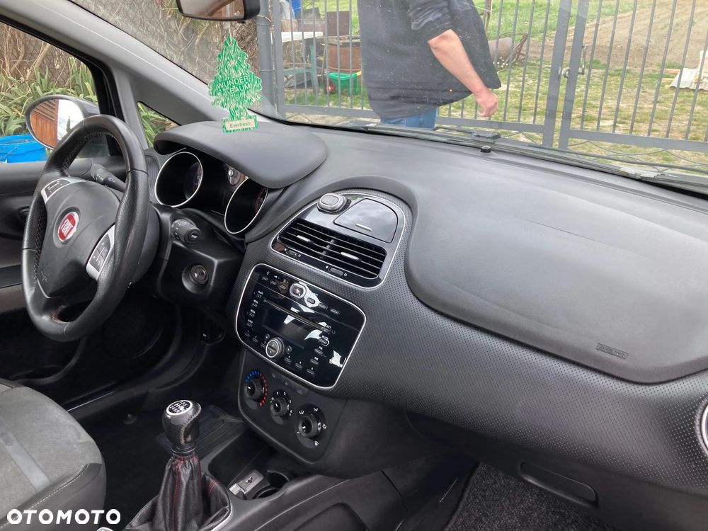 Fiat Punto 1.4 16V Sporting - 3