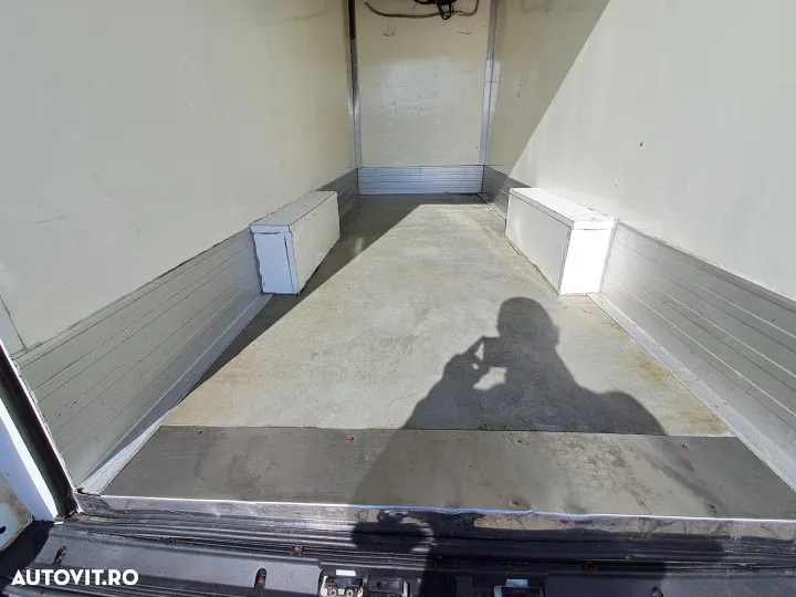 Iveco daily furgon 2.3d izoterm frigorific safkar - 6