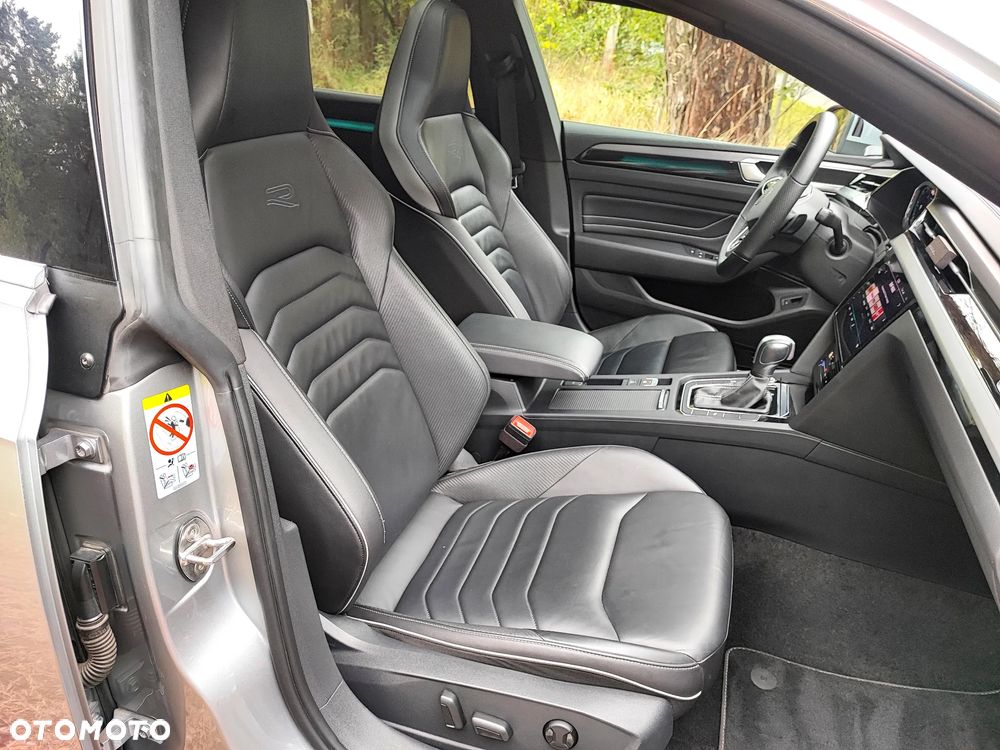 Volkswagen Arteon 2.0 TDI SCR DSG R-Line - 19