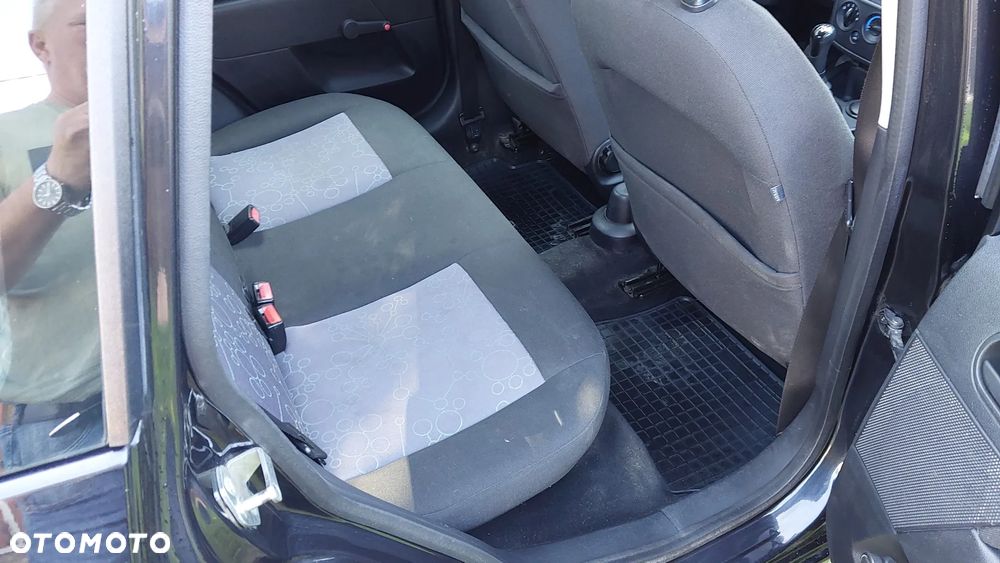 Ford Fiesta 1.3 Black Magic - 11