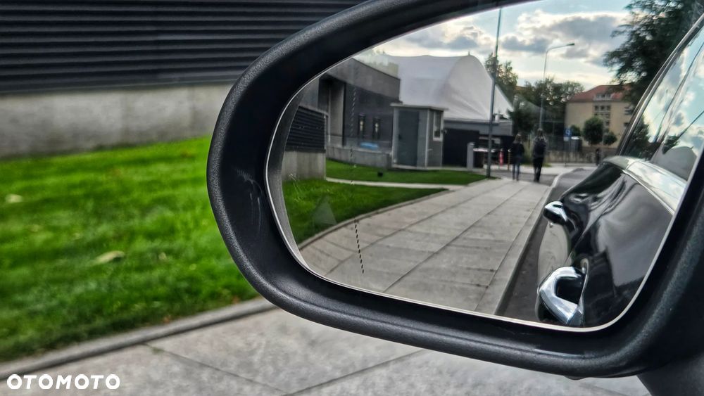 Mercedes-Benz CLA - 40