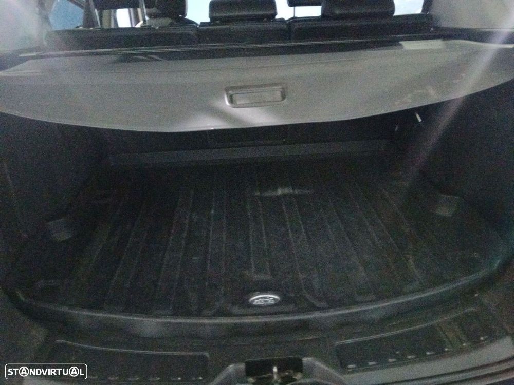 Land Rover Discovery Sport 2.0 D AWD R-Dynamic S - 36