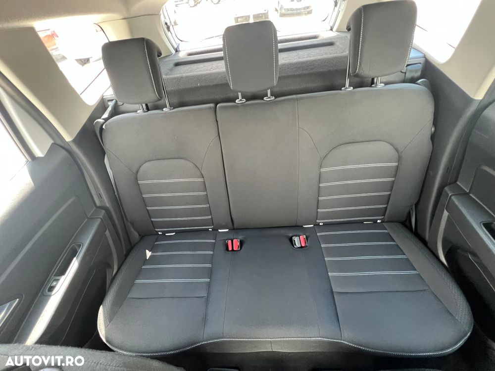 Dacia Duster Blue dCi 115 4WD Comfort - 11