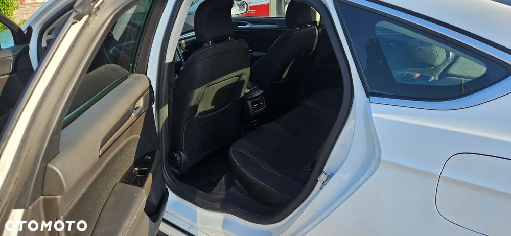 Ford Mondeo 2.0 EcoBlue Titanium - 10