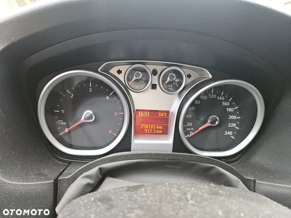 Ford Focus - 7