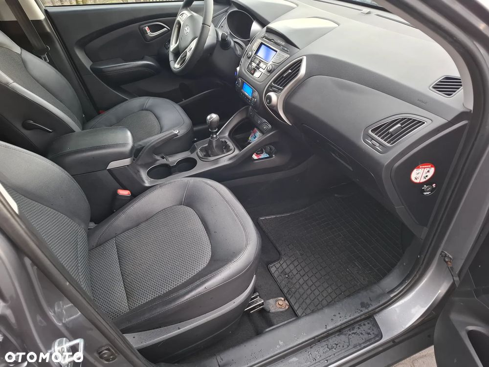 Hyundai ix35 2.0 CRDi 4WD Premium - 11