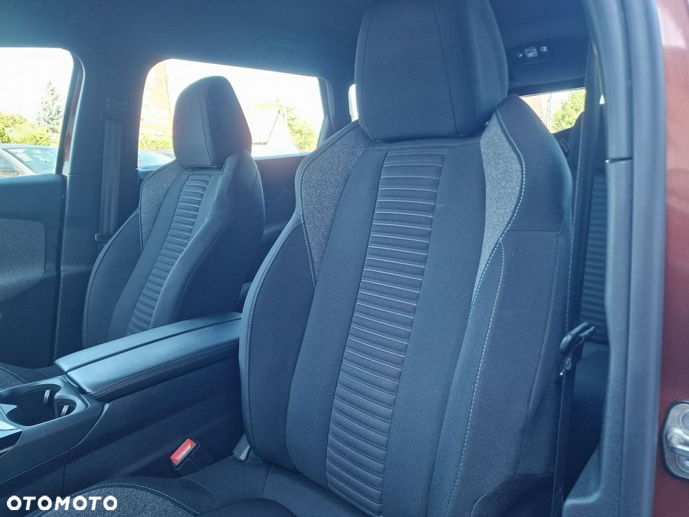 Peugeot 5008 BlueHDI 130 EAT8 Active Pack - 18