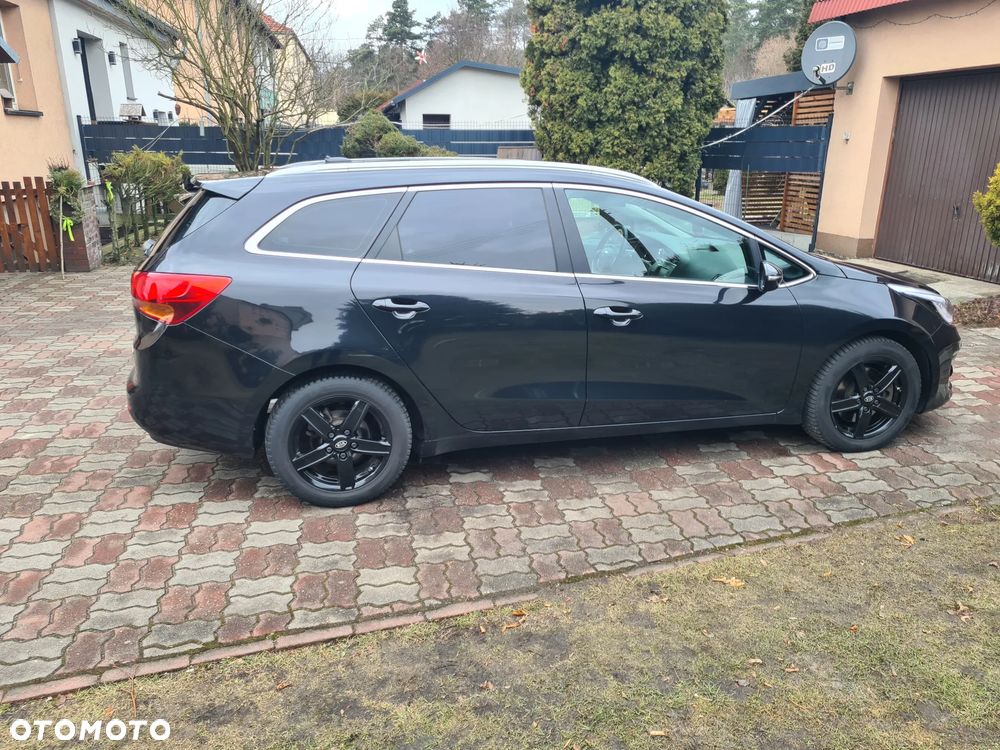 Kia Ceed 1.6 CRDi 136 ISG Edition 7 - 2
