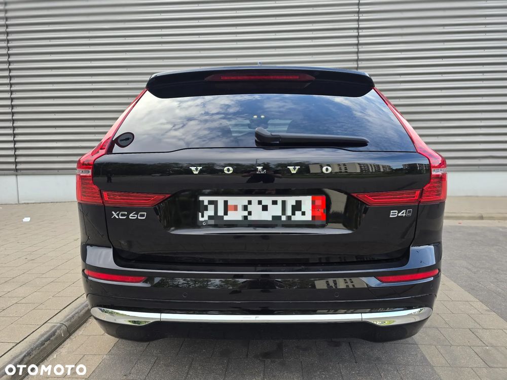 Volvo XC 60 B4 D AWD Ultimate Bright - 4