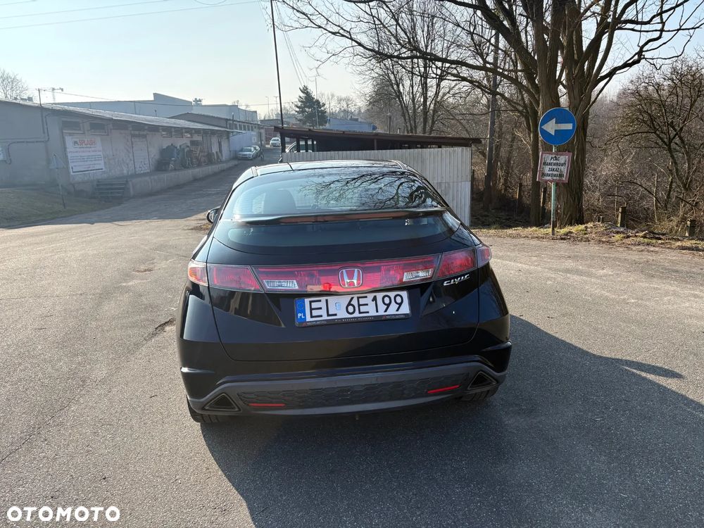 Honda Civic 1.8 Executive - 4