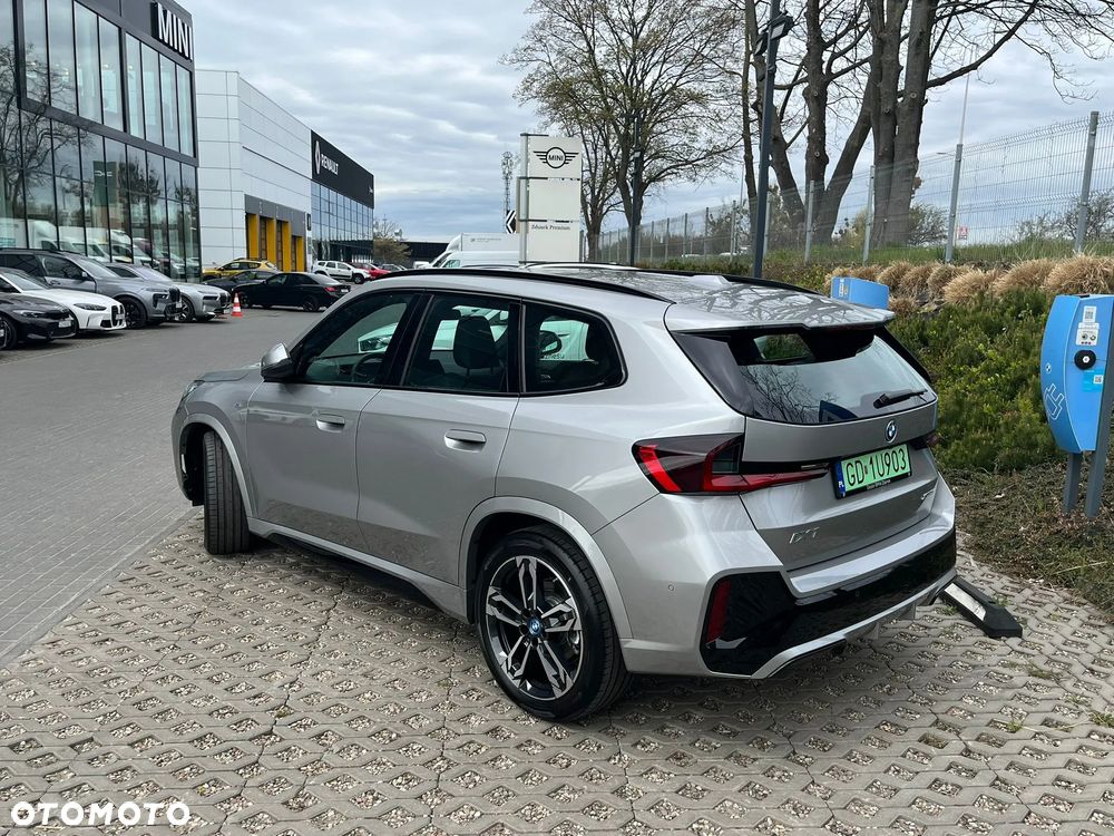 BMW iX1 xDrive30 - 4