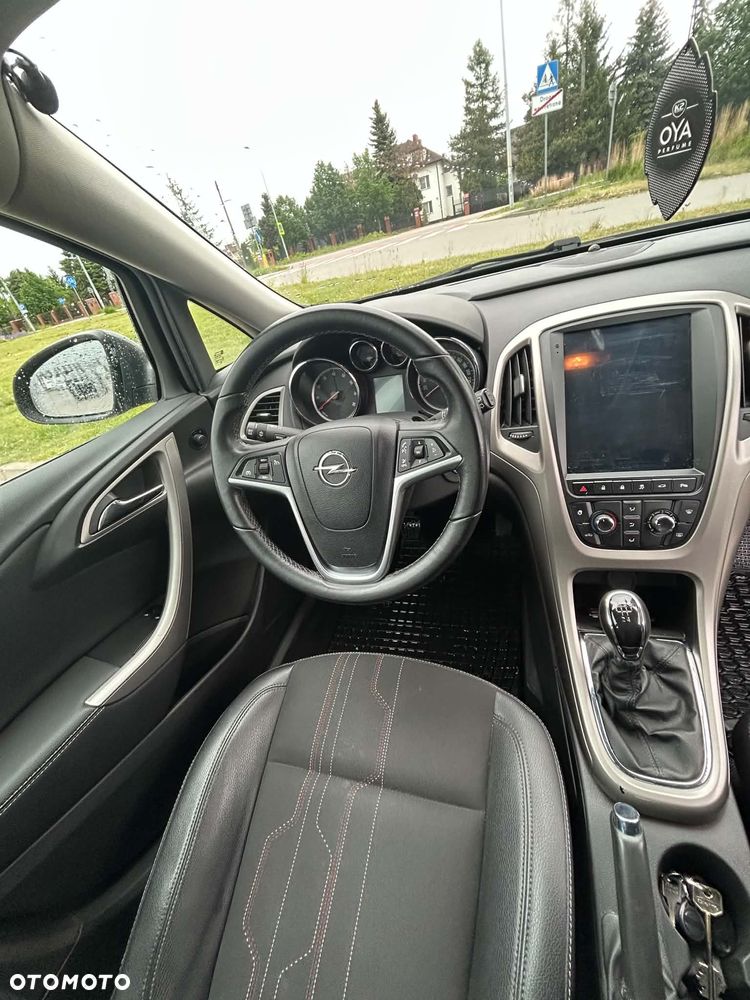 Opel Astra 1.6 - 9