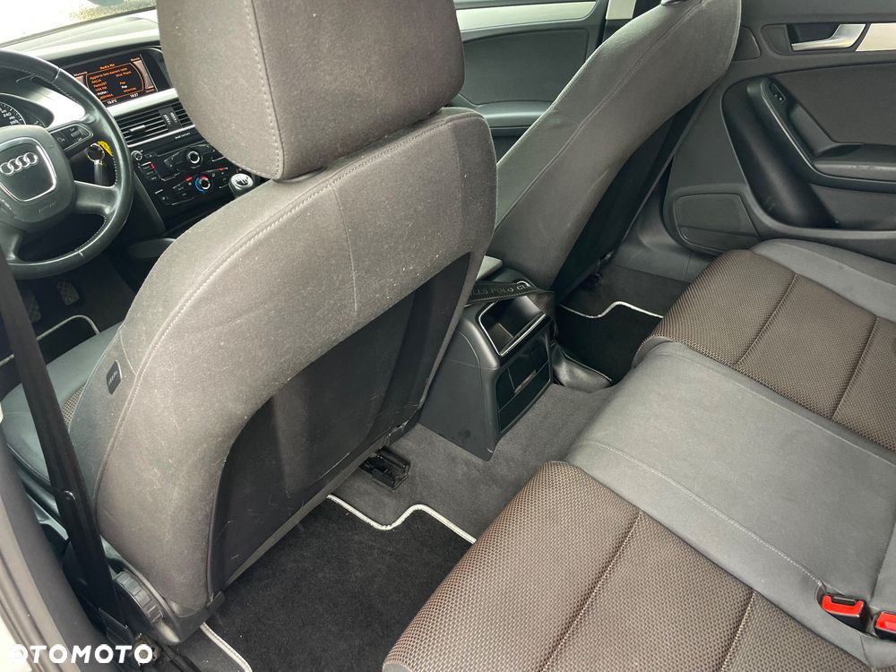 Audi A4 Allroad - 12
