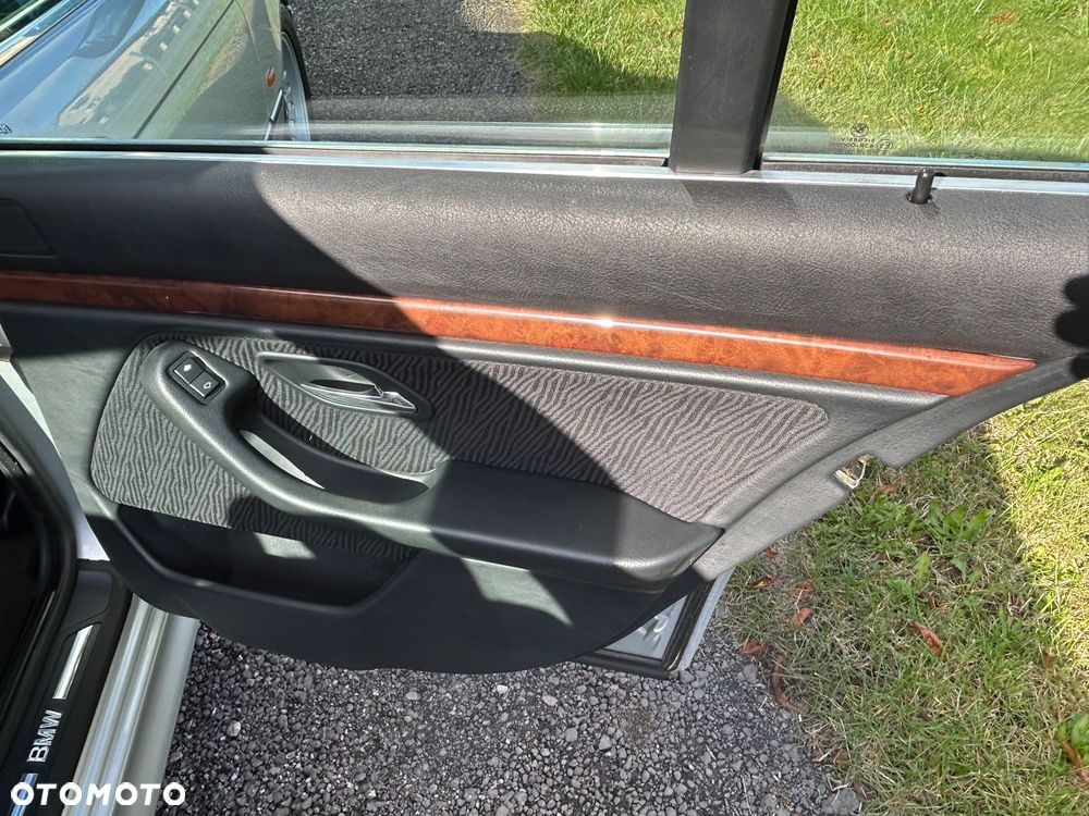 BMW Seria 5 - 14