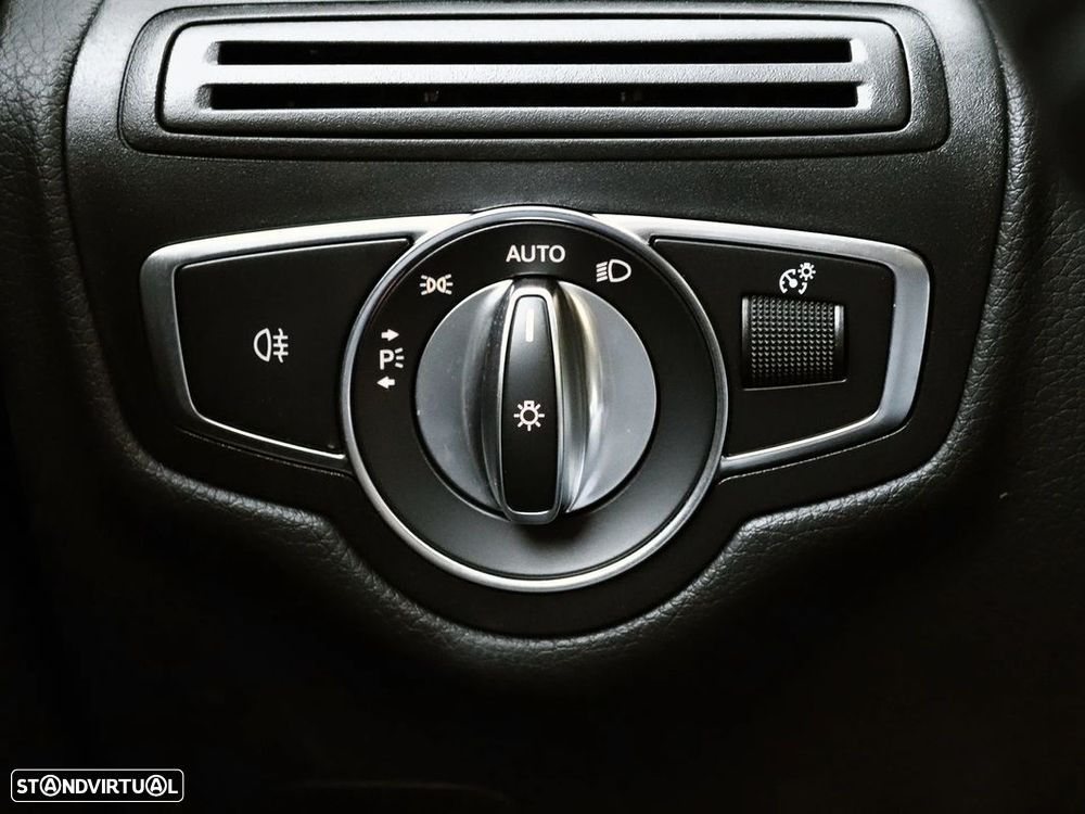 Mercedes-Benz GLC 300 e 4Matic - 21