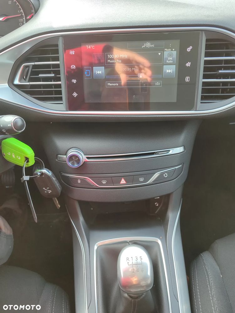 Peugeot 308 SW e-HDi 115 Stop & Start Allure - 33