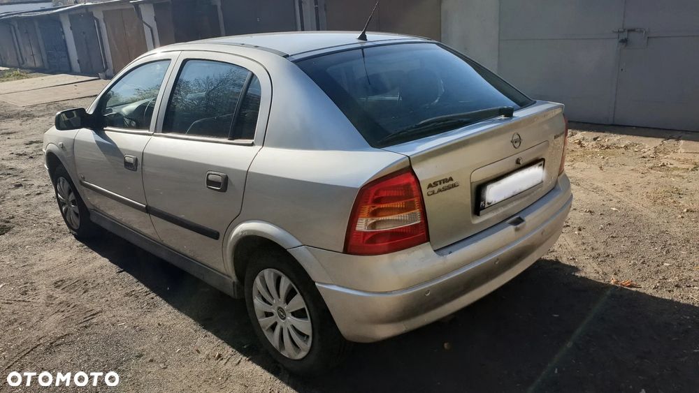 Opel Astra 2008 photo 2