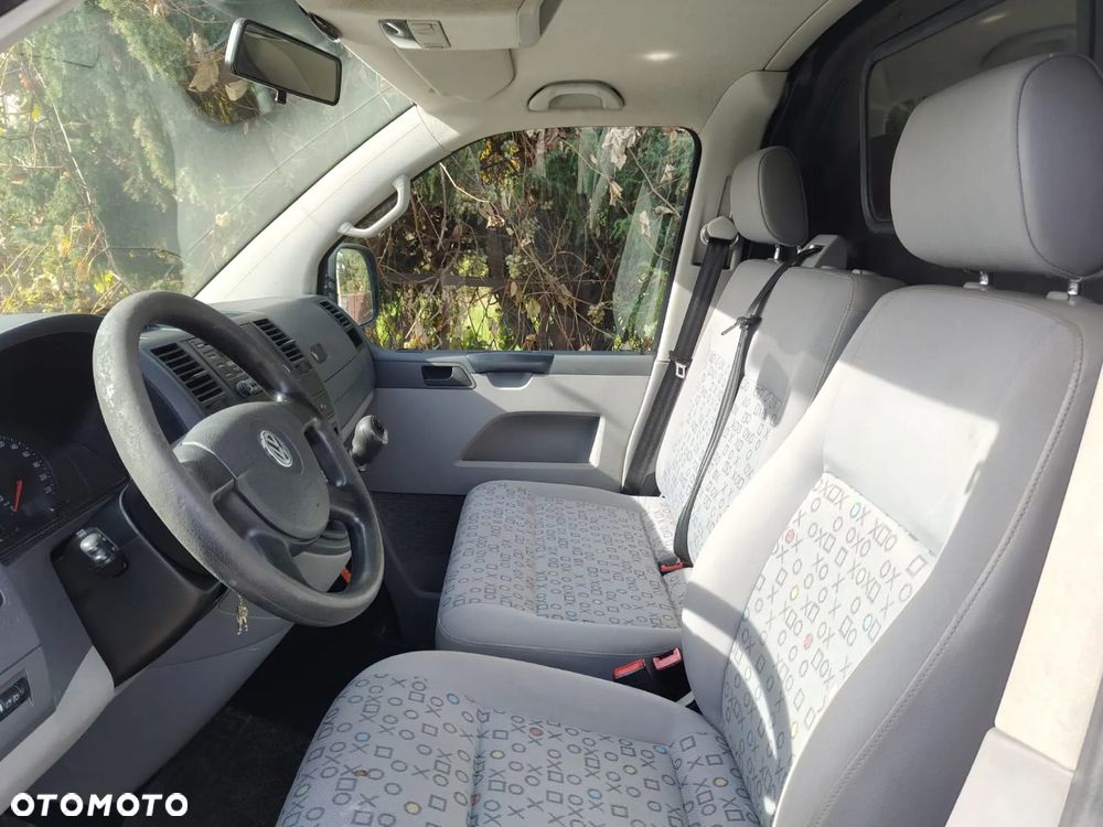 Volkswagen Transporter - 9