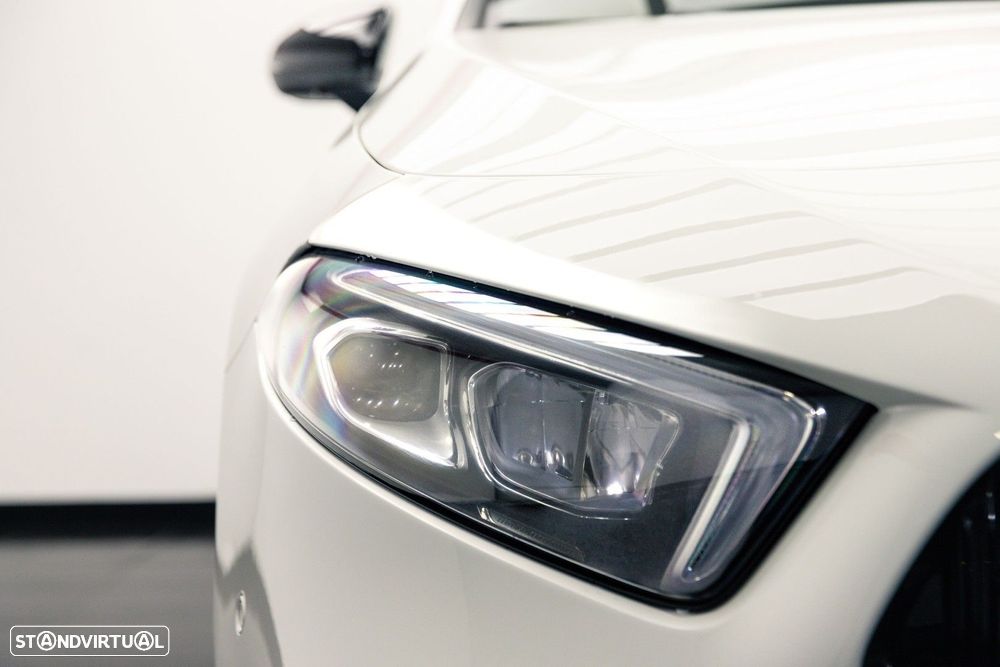 Mercedes-Benz A 250 e AMG Line - 4